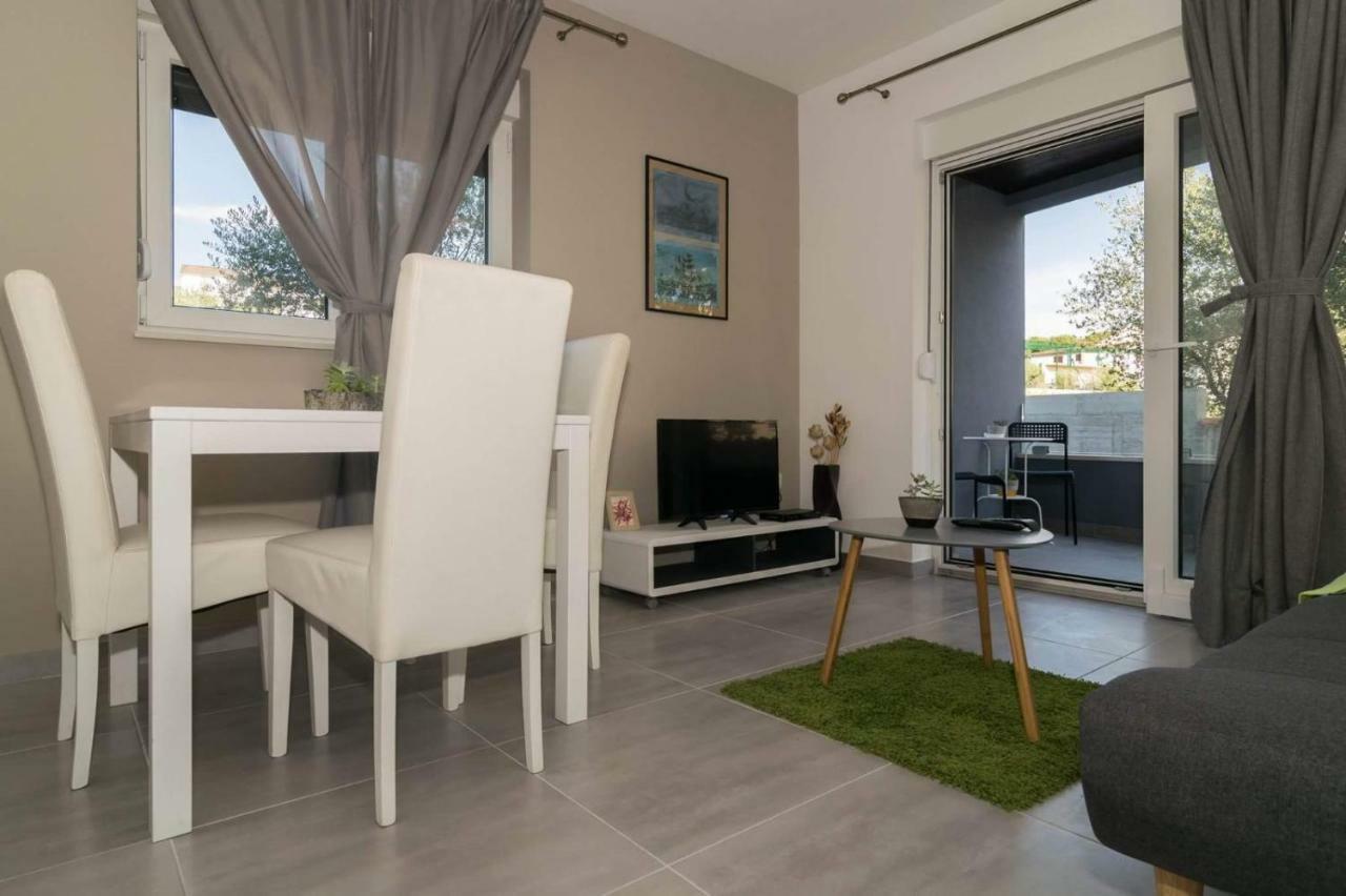 Apartmani Marinovic Zadar Zewnętrze zdjęcie